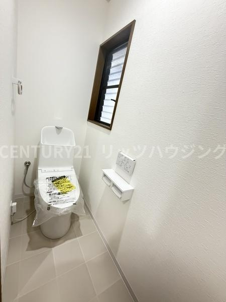 枚方市 茄子作 １丁目　中古 一戸建てのトイレ