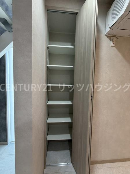 枚方市 大峰元町 ２丁目　中古 一戸建ての収納