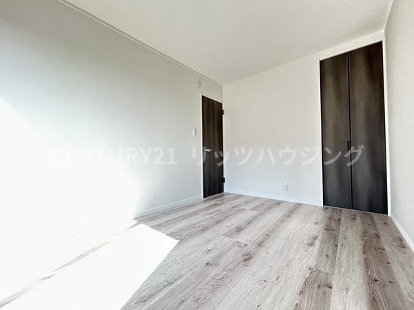 枚方市 宮之阪 ５丁目　中古 一戸建ての洋室