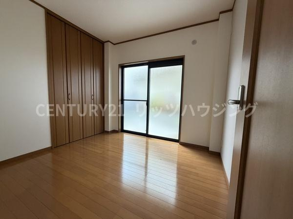 守口市 佐太中町 ７丁目　中古 一戸建ての洋室