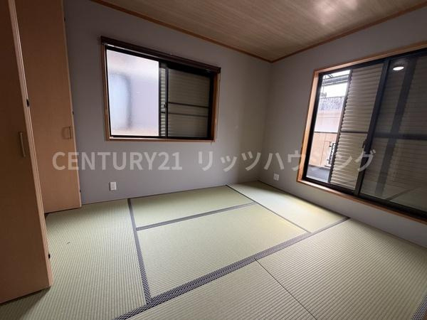 枚方市 東山 １丁目　中古 一戸建ての和室