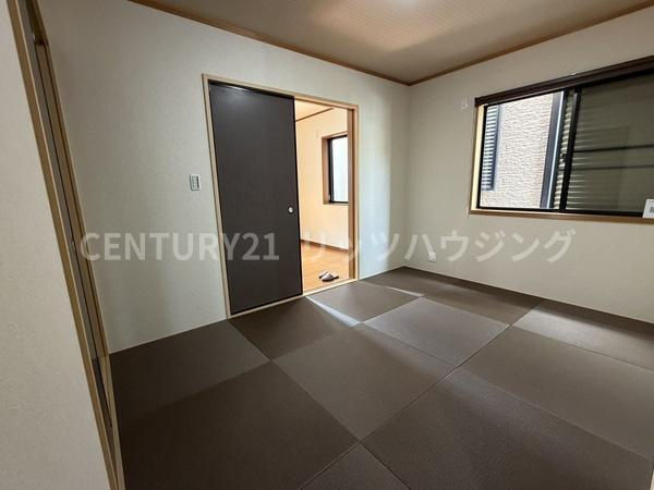 枚方市 東山 １丁目　中古 一戸建ての和室