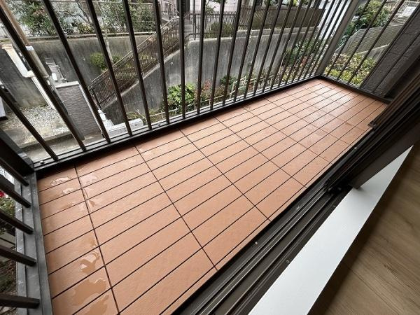 八幡市 男山指月　中古 一戸建てのバルコニー