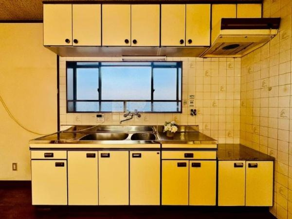 門真市 島頭 ４丁目　中古 一戸建てのキッチン