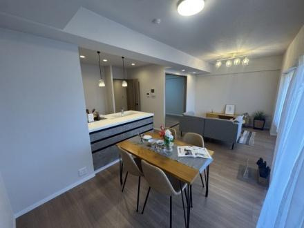 ランフォルセ香里園  中古 マンションの居間・リビング