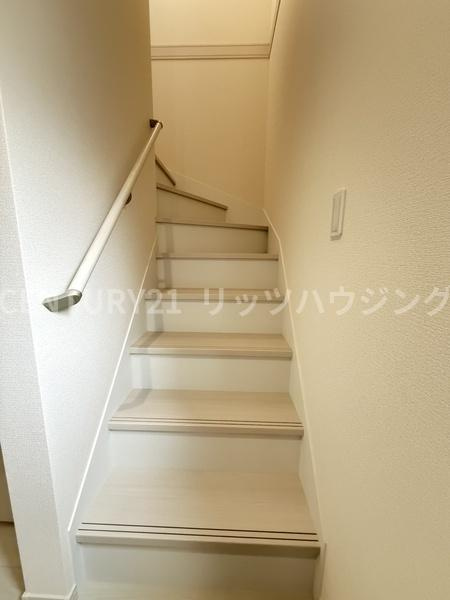 寝屋川市 高柳 ７丁目　新築 一戸建て　１０期　１号棟の内装