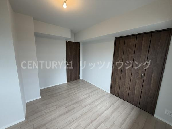 日商岩井太子橋マンション　　中古 マンションの洋室