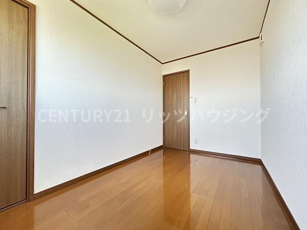 守口市 大久保 ４丁目　中古 戸建の洋室