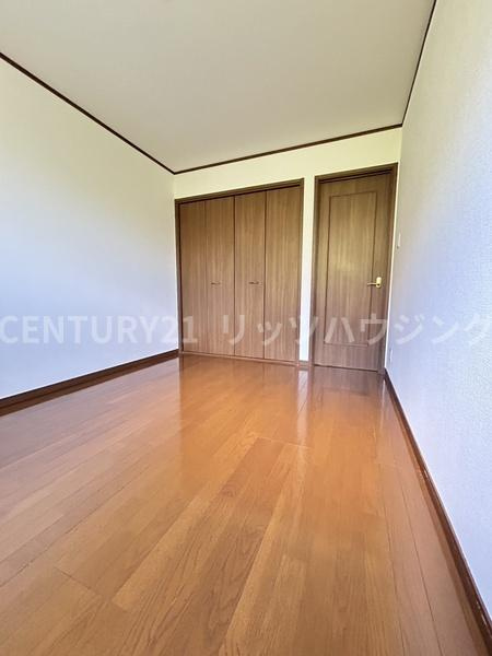 守口市 大久保 ４丁目　中古 戸建の洋室