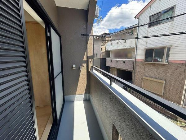 門真市 上野口町　中古 一戸建てのバルコニー