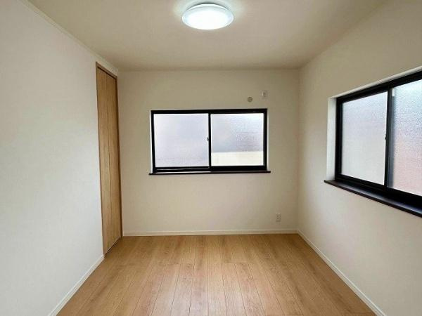 門真市 上野口町　中古 一戸建ての洋室