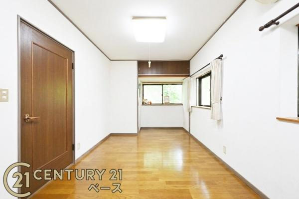 柏原市国分市場１丁目の中古一戸建の洋室