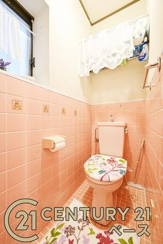 柏原市国分市場１丁目の中古一戸建のトイレ|■現地撮影写真■清潔感ある綺麗なお手洗いです！