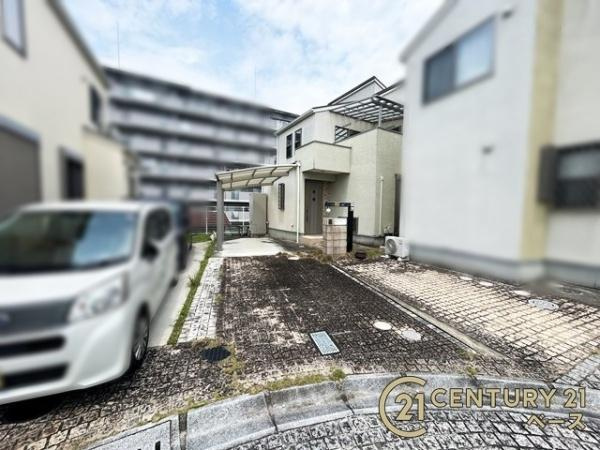 橿原市小槻町　一戸建のその他|■現地撮影写真■ 道路との高低差もまったくありません。