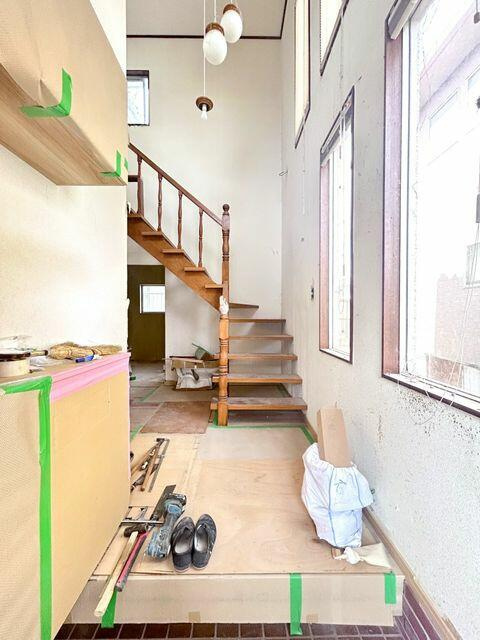 宇都宮市不動前３丁目　4LDK　中古住宅の玄関