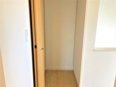 【収納】 | 【20万円ｷｬｯｼｭﾊﾞｯｸ対象物件】クレーデルガーデン大和高田市市場 第13 全5棟 2号棟 | 施工例写真