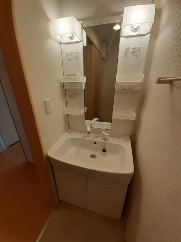 オリーブＡの洗面所