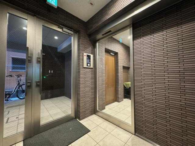 サリックス浅草のロビー
