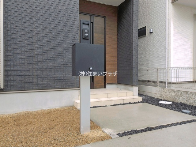 仲介手数料無料）一宮市第8今伊勢町馬寄１号棟の玄関|玄関です