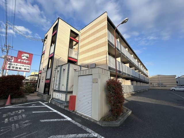 レオパレスクレスト川越の外観