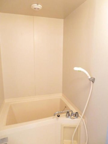シティハイツ崎山の浴室
