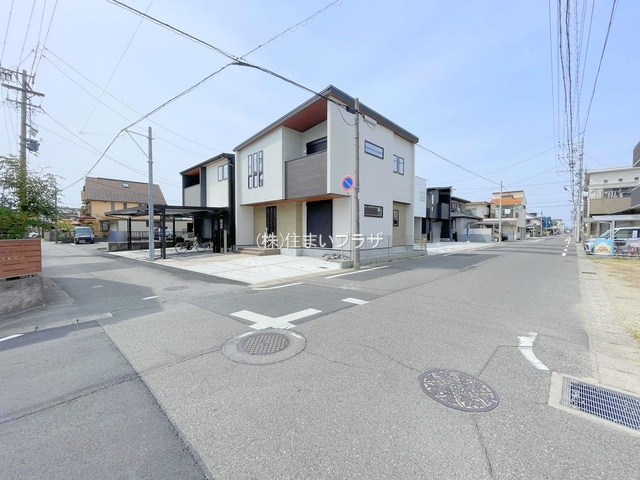 仲介手数料半額）一宮市今伊勢町本神戸字筋替E棟の前面道路含む現地写真