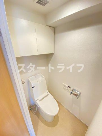 大阪市淀川区東三国６丁目の賃貸マンションのトイレ