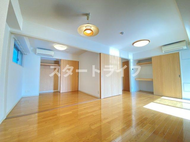 大阪市淀川区東三国６丁目の賃貸マンションの寝室