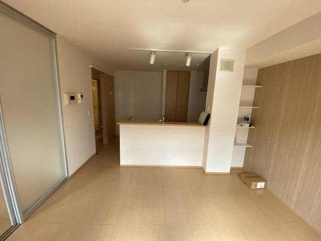 クローバー青山の居間・リビング