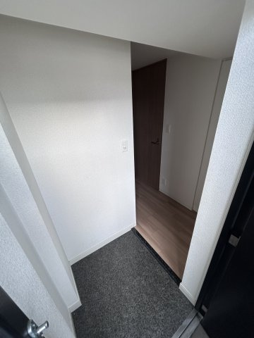 プレサンス千種アイルの玄関