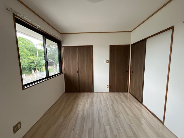 モントンの寝室