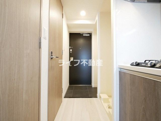 ララプレイス玉造パルクの玄関|収納もある玄関です