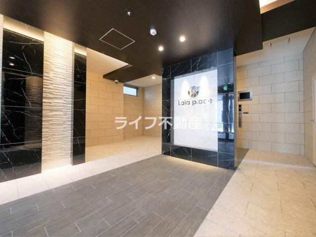 ララプレイス玉造パルクのエントランス|清潔なエントランスです