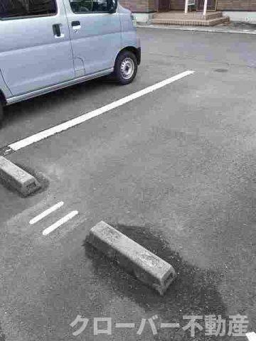 イースト丸亀　Ｄの駐車場