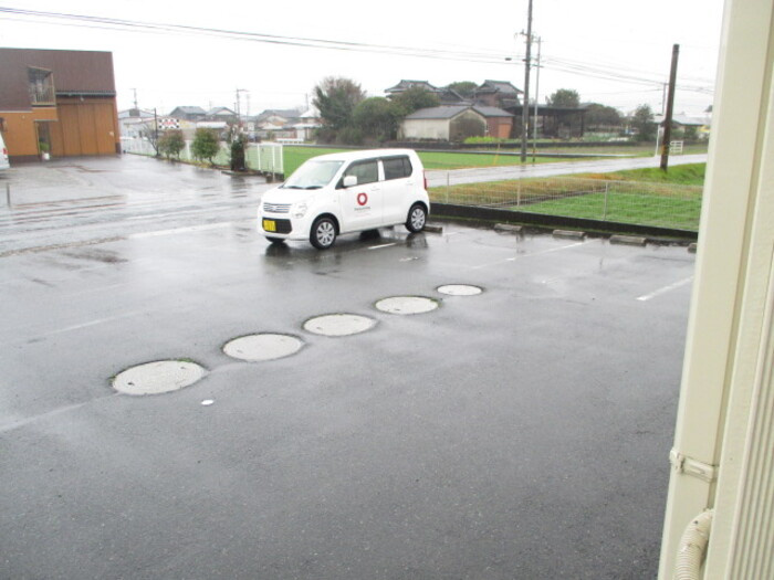 リーベンルーチェの駐車場
