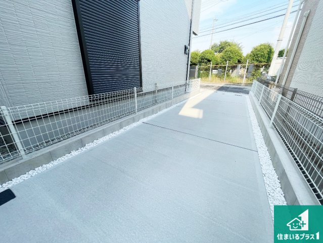 西宮市上田東町　新築一戸建ての駐車場|駐車スペース！散水栓があるので、こまめに愛車を洗えます！