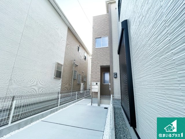 西宮市上田東町　新築一戸建ての外観|お客様に長く安心して住んでいだだける事にこだわった家づくり！住んでからのアフターサービスにもしっかりと取り組んでいます！