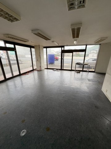 姫路市 保城(野里駅) の貸店舗・事務所（一括） 2階建のロビー