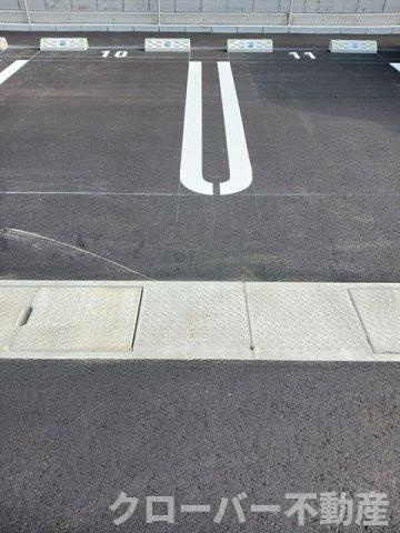 ヴィダ　フェリスの駐車場