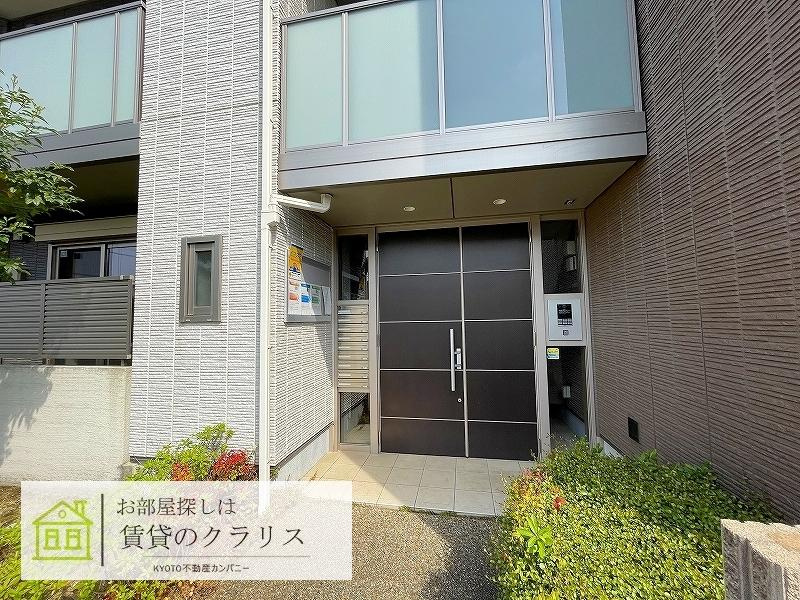 シャルマン這登のエントランス
