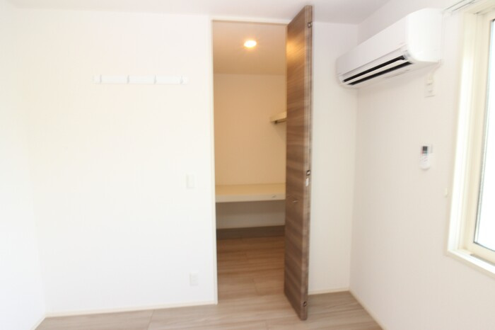 D-room帯山の収納