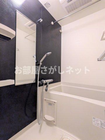 プレミアムキューブ関内の浴室