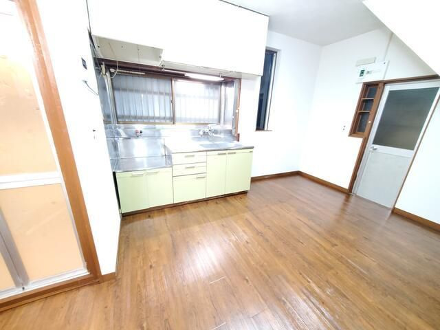 府中市浅間町戸建のキッチン