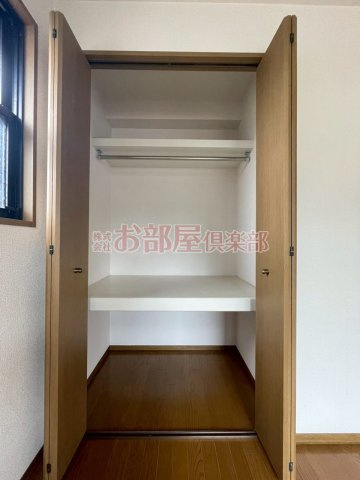 ハイカムール山本 Aの収納|ちょっとした収納スペースも充実しています