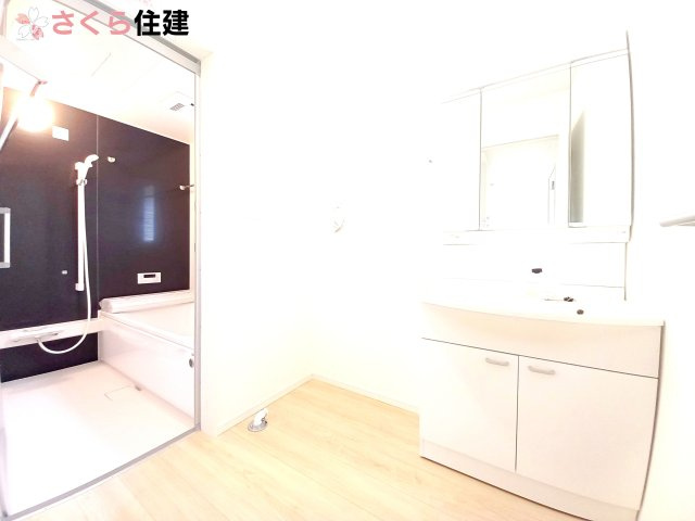 CRADLE　GARDEN　宇都宮市下荒針町第3の洗面所