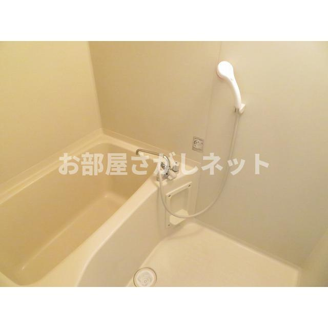ＹＡＹＯＩ　ＣＯＵＲＴの浴室|バス