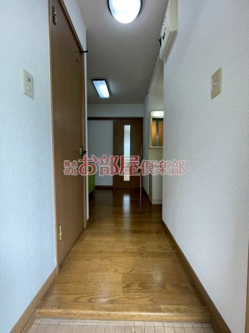 グレイス篠山の玄関|落ち着いた玄関です