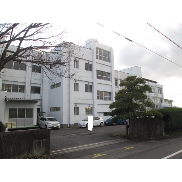各務原市前渡東町４丁目のアパートの周辺|稲羽東小学校