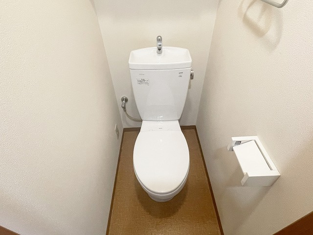 【トイレ】 | エンゼルプラザeastⅠ | ゆったりとした空間のトイレです
