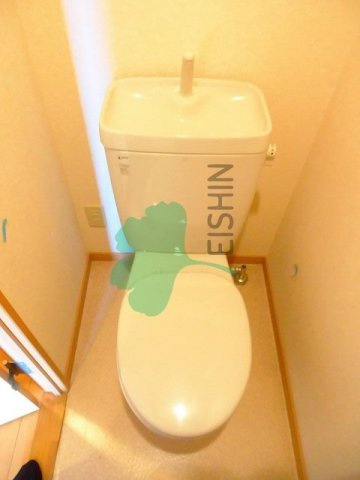ウィザード空港通りのトイレ|清潔感のあるトイレです。